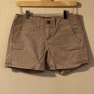 NWOT American Eagle Outfitters Shortie Beige Shorts